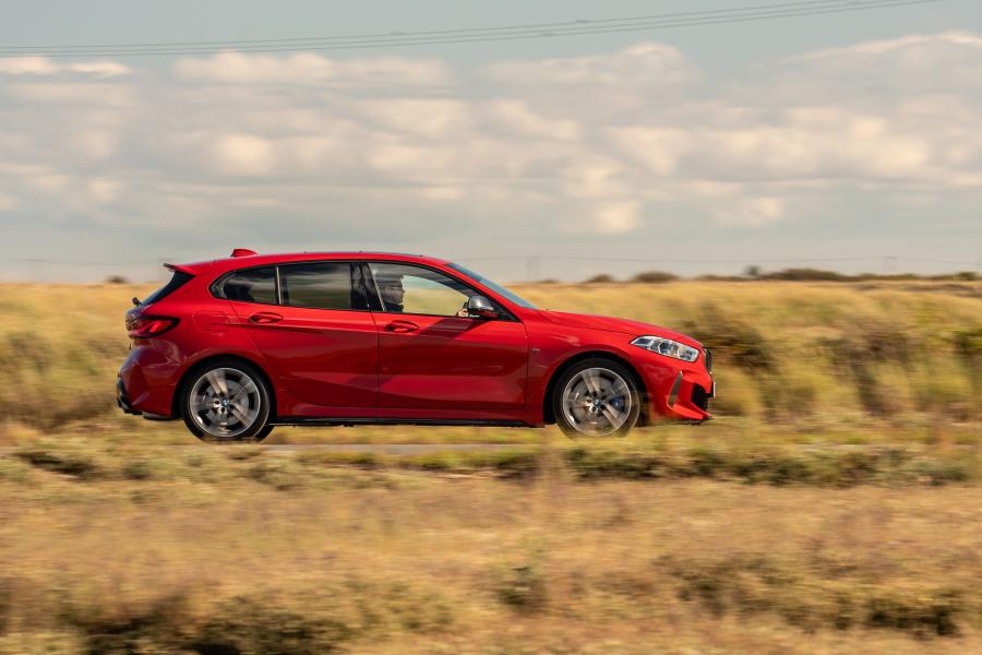  BMW M135i xDrive (F40) 2019 года  (UK) (фото 23 из 50)